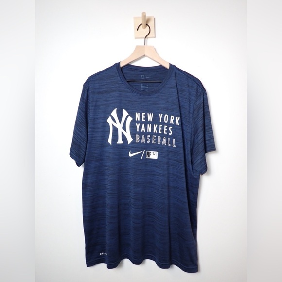 Nike New York Yankees MLB Authentic Collection T-Shirt Men's Sz XXL The Nike Tee - Picture 1 of 9